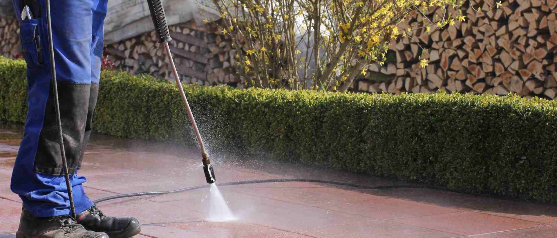 garden maintenance DA15